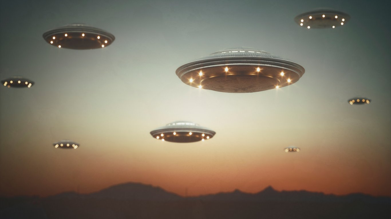 Cover art for alien invasion, an alien scenario on AI Dungeon