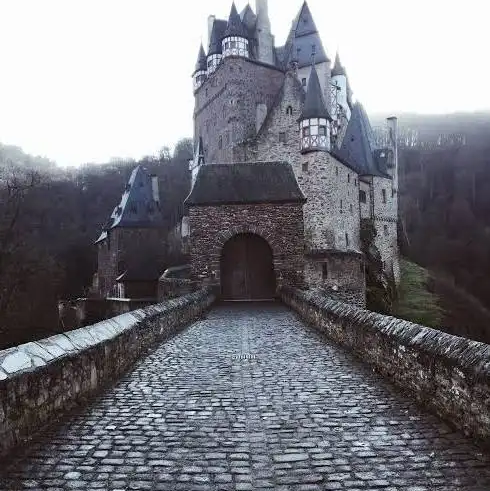 Cover art for Nolast, a castle scenario on AI Dungeon